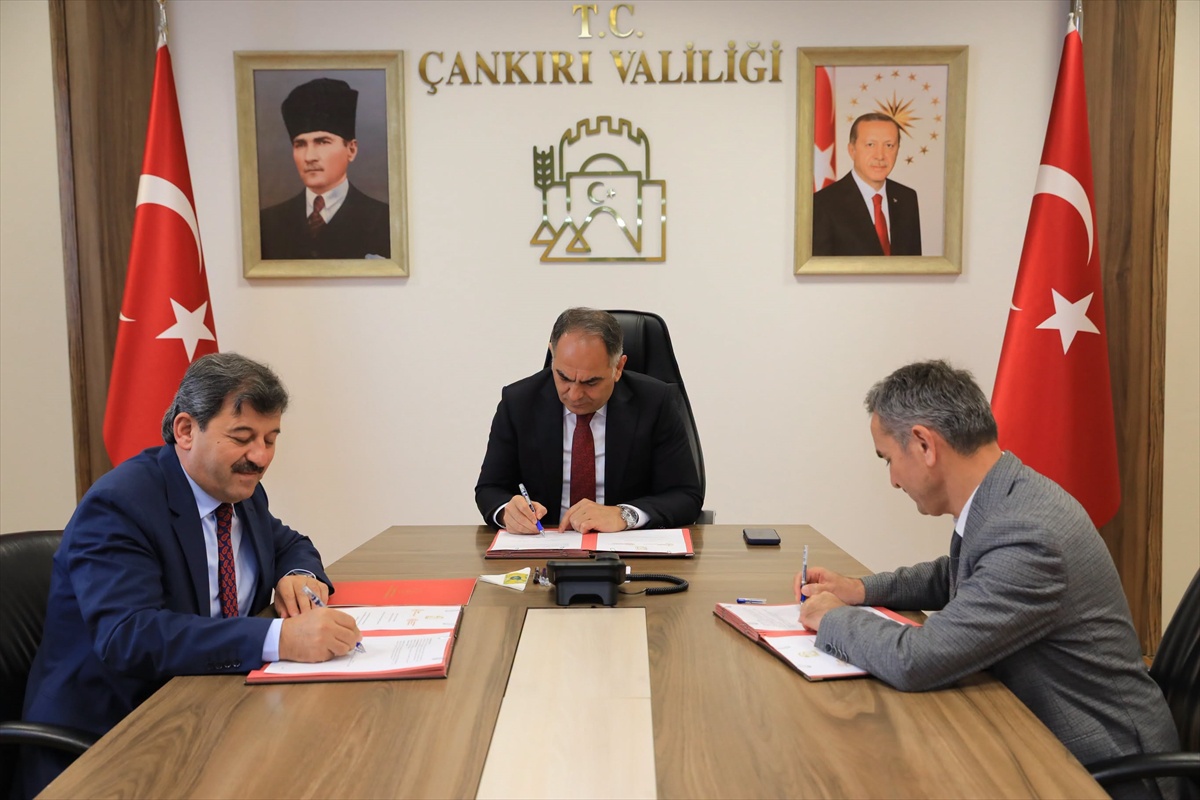 Çankırı'da ilkokul öğrencilerine yüzme, lise öğrencilerine kayak eğitimi verilecek