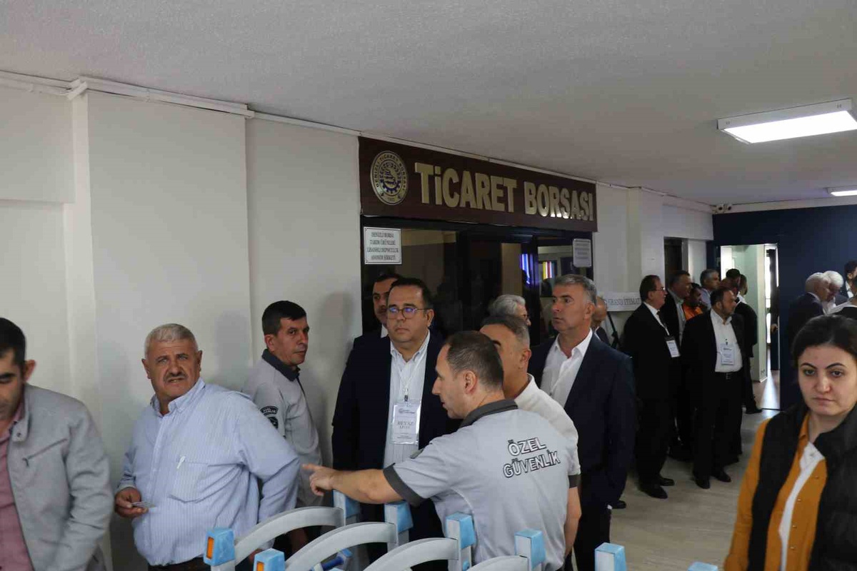 Denizli Ticaret Borsası'nda seçim başladı, Tefenlili ile Yılanlı yarışıyor