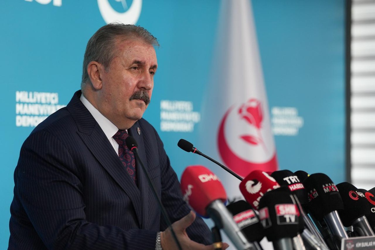 Destici'den İstanbul’un kurtuluş yıl dönümü mesajı: 'Bir milletin iradesine zincir vurulamayacağının dünyaya ilanıdır'