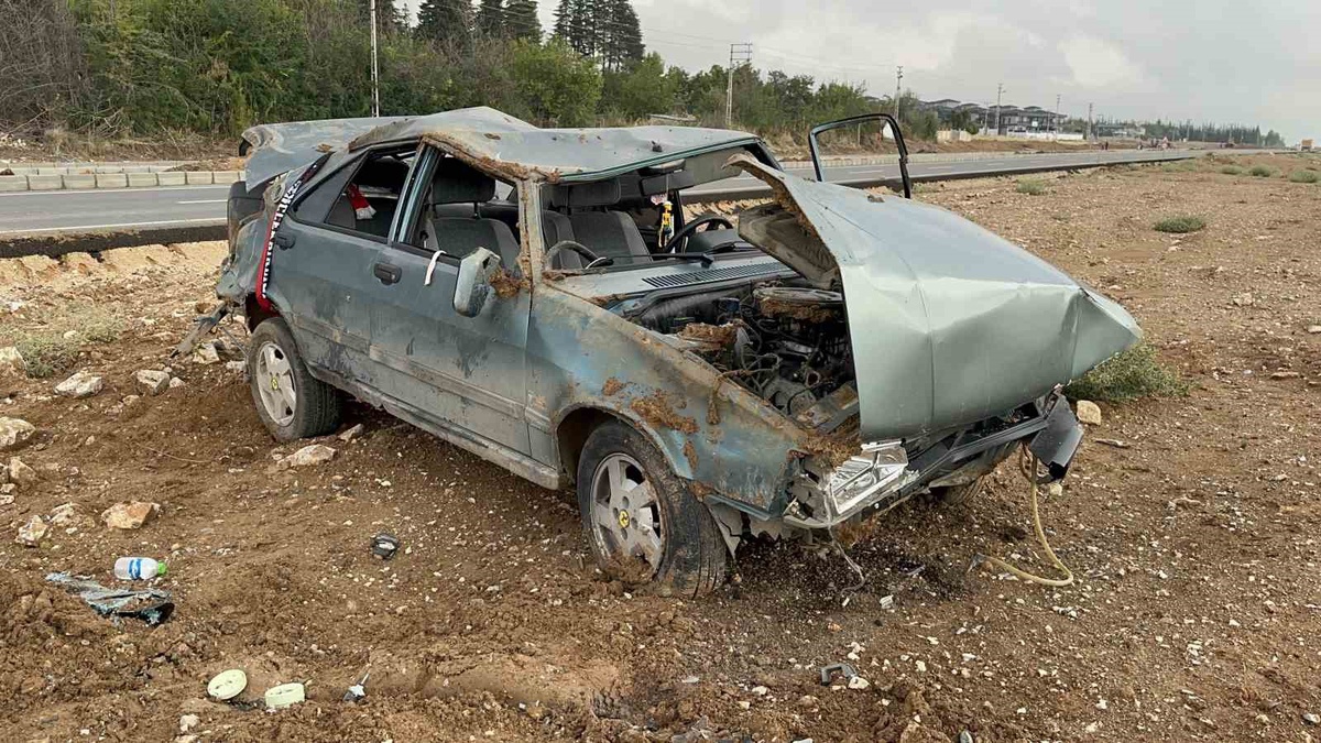 Elazığ-Baskil karayolunda Tofaş otomobil takla attı, 1 kişi hayatını kaybetti