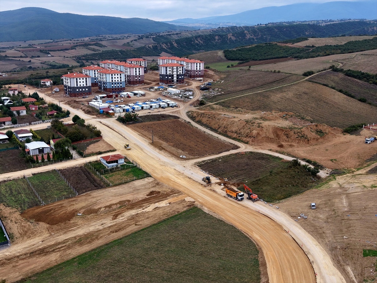 Erbaa Belediyesi TOKİ 2. etapta 1500 metre yağmur suyu hattı döşüyor