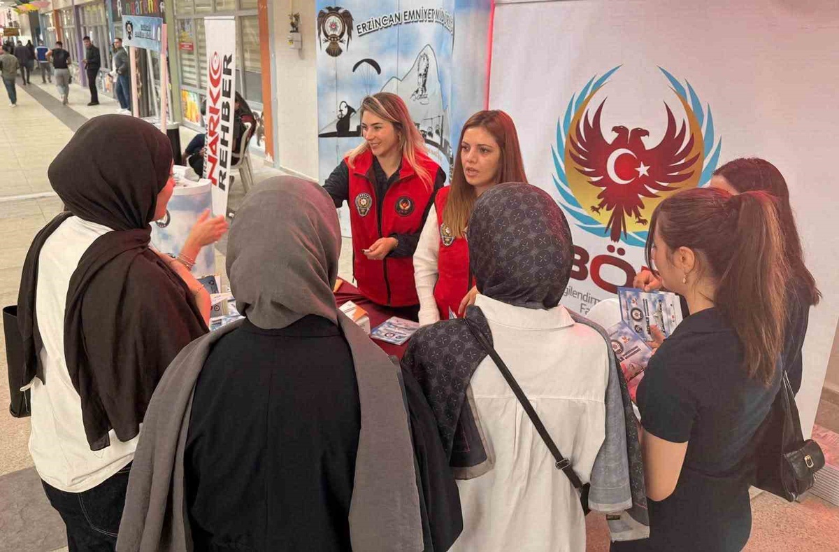 Erzincan'da 2 bin 100 üniversite öğrencisine terör örgütü propagandası anlatıldı