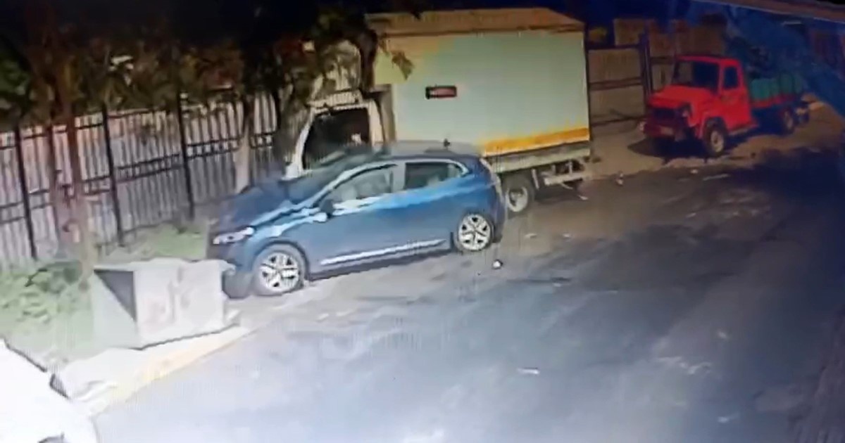 İddiaya göre Sarıyer'de freni tutmayan kamyonet 3 araca çarptı, 3 kişi yaralandı
