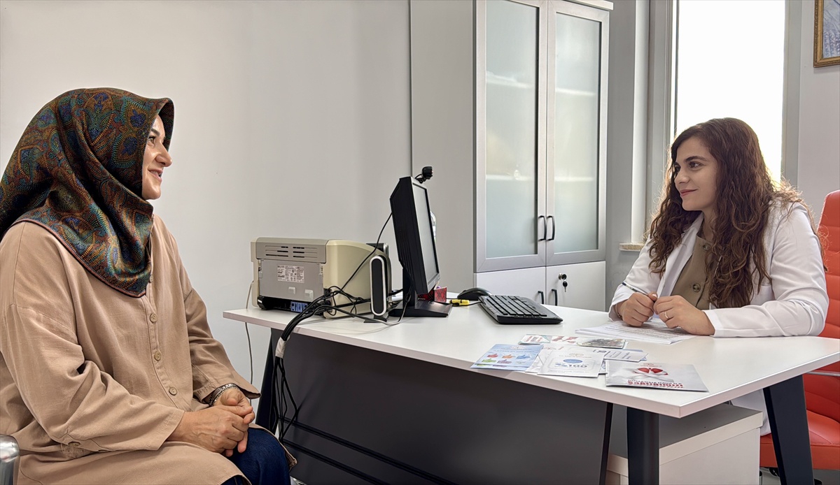 Kırşehir'de 35 ve 20 yıllık sigara bağımlılığı Sağlıklı Hayat Merkezi'nde sona erdi