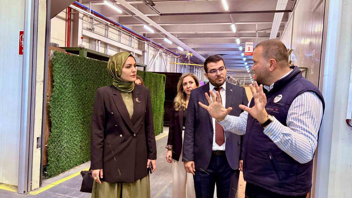 Manisa İŞKUR, 2026'nın ilk 9 ayında işe yerleştirmede Türkiye ikincisi oldu
