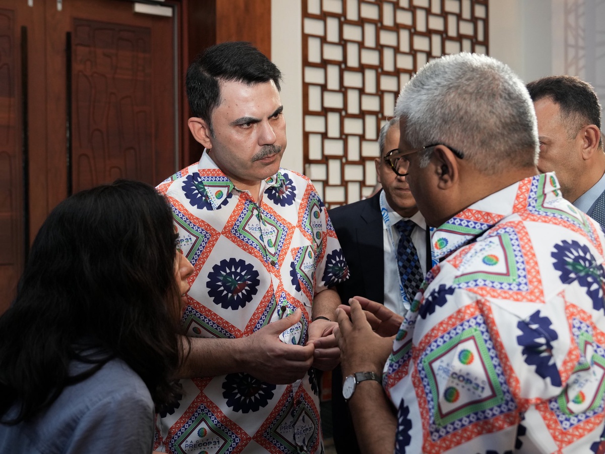 Murat Kurum, Fiji'de Hindistanlı mevkidaşı Yadav ile COP31 önceliklerini ele aldı