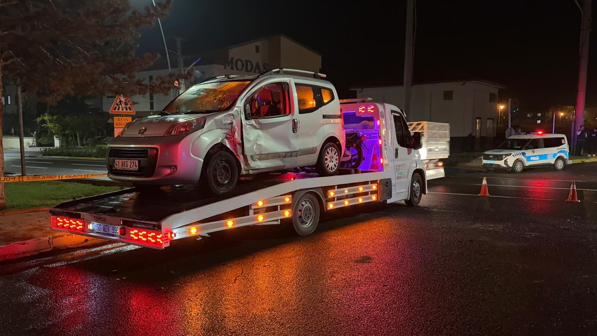 Niğde Bor'da kazada ölen Özcü kardeşler Altunhisar'da toprağa verildi