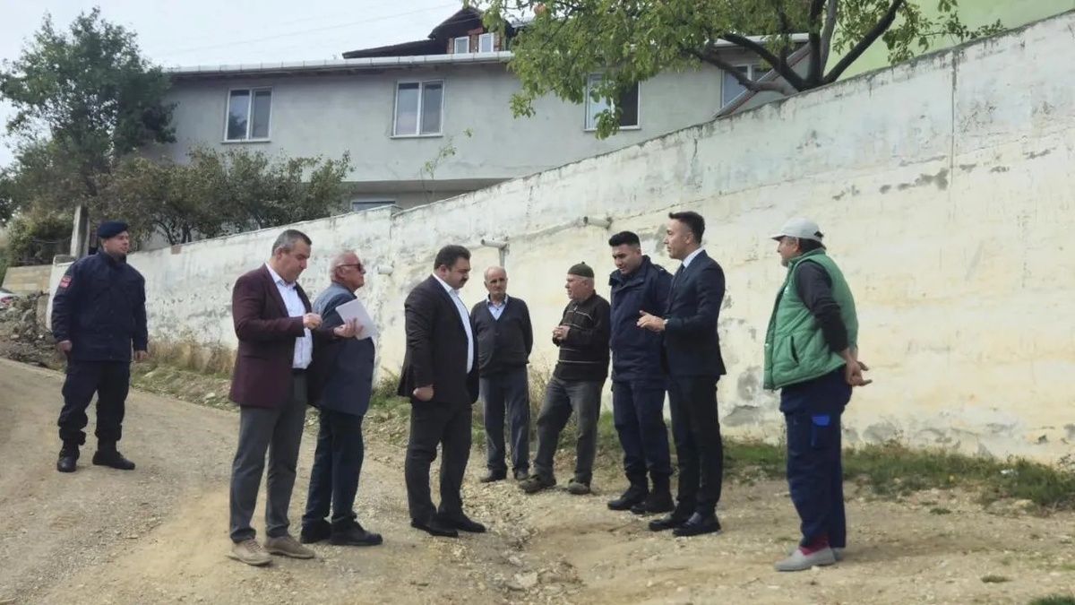 Sinop Saraydüzü'nde Çalpınar köyü yolları Kaymakam Göktaş ile incelendi