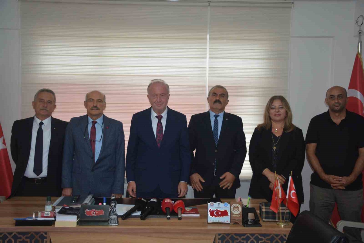 Sinop trafik raporu MHP İl Başkanı Çınar tarafından açıklandı, çevre yolu önerildi