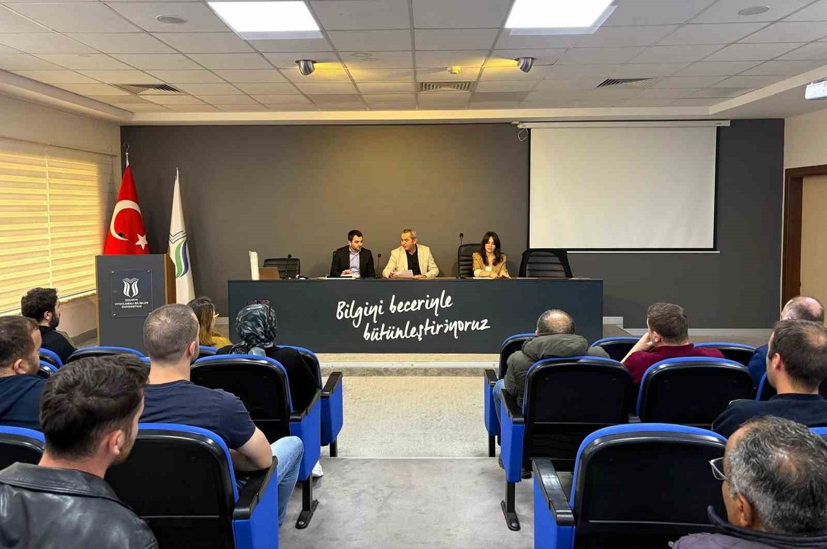 SUBÜ, yemekhane personeline zehirlenme vakaları üzerine seminer düzenledi
