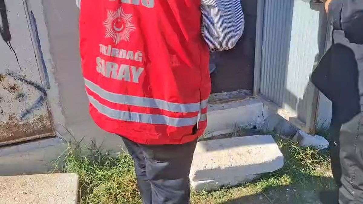 Tekirdağ Saray'da güvercin kümesinde 392 gram amfetaminli tütün ele geçirildi