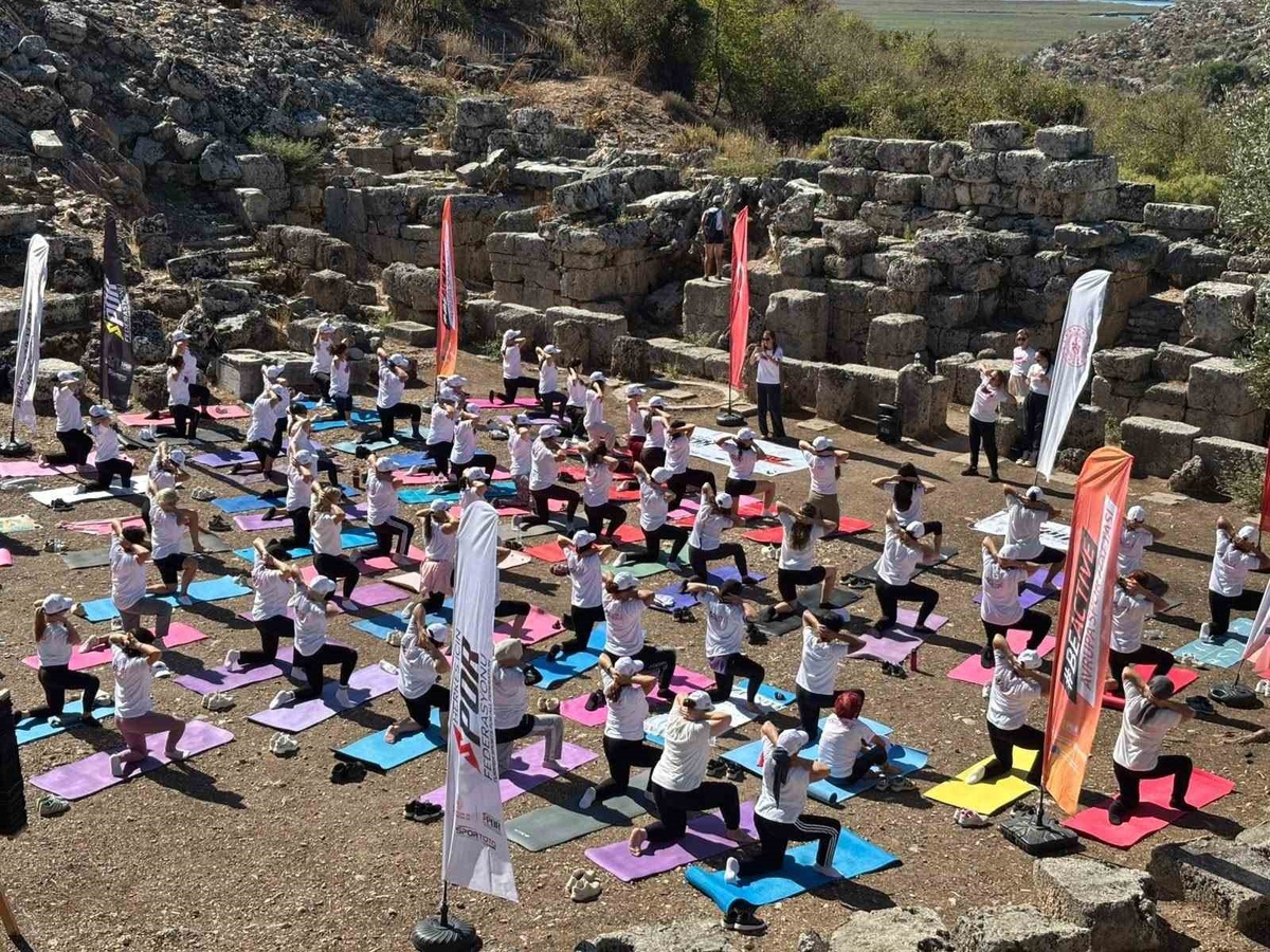 Avrupa Spor Haftası'nda Ortaca Yurt Müdürlüğü öğrencileri Kaunos'ta spor yaptı