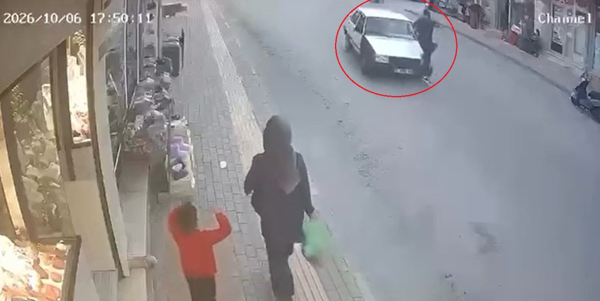 Bursa Yıldırım'da otomobilin çarptığı yaya hafif yaralandı, yan aynaya tutundu