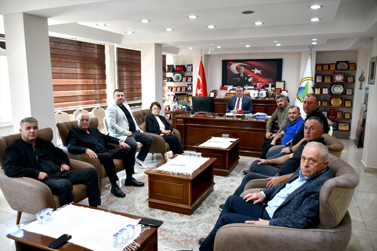 CHP'den ayrılan Alaplı Belediye Başkanı Tekin, 9 meclis üyesiyle bağımsız yola çıktı