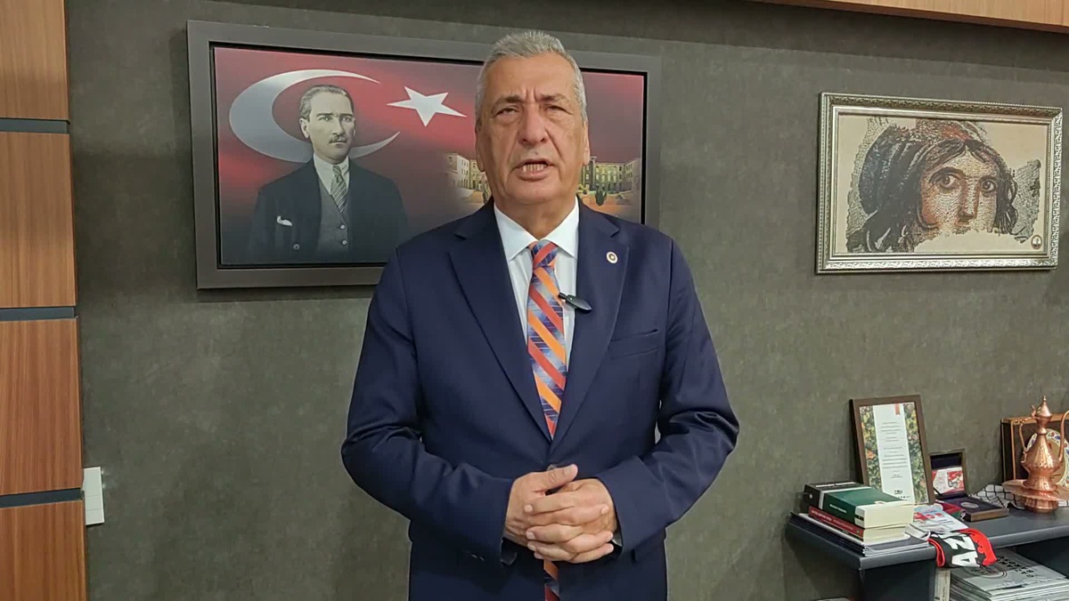 CHP'li Öztürkmen, kaynağın fon vurguncularına değil öğretmenlere ayrılmasını istedi