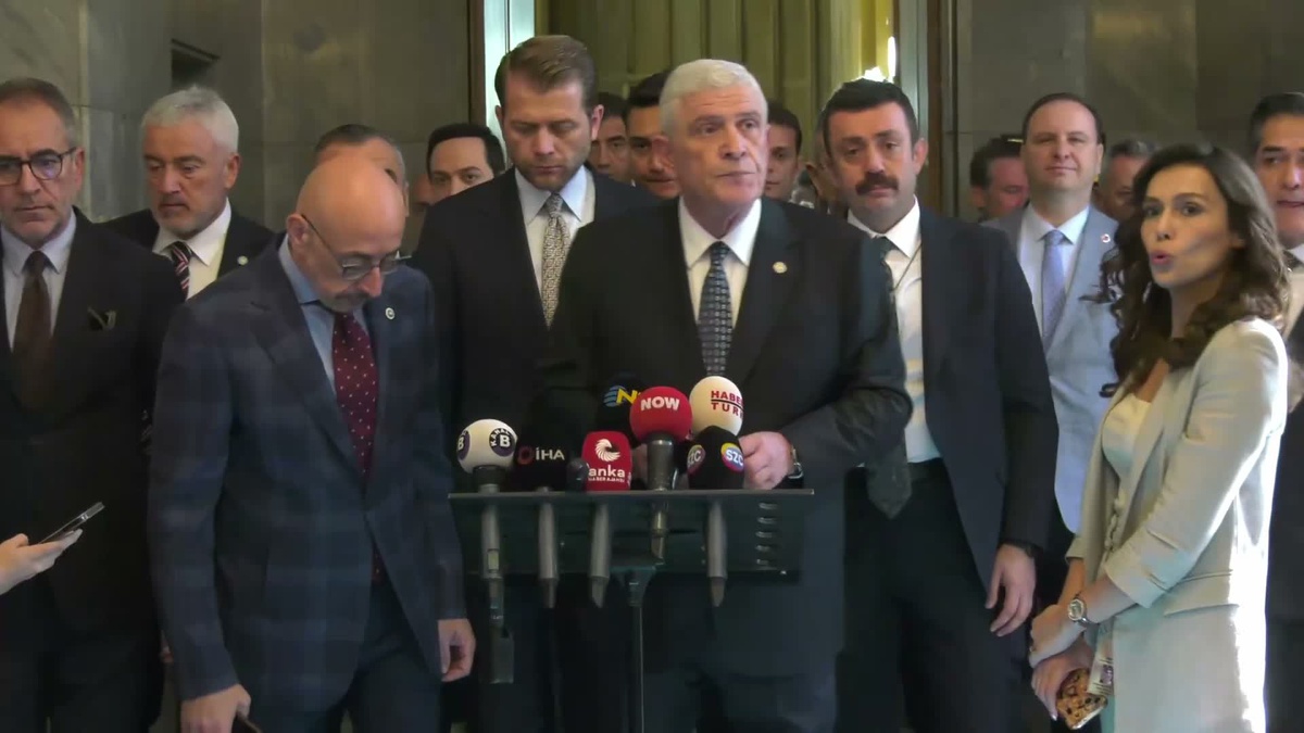 Dervişoğlu'ndan 'Erdoğan'ın adaylığı' sorusuna yanıt: 'Siyasi meşrebine yakışıyorsa, kanuni açıdan bunu yapabilme imkanları vardır'