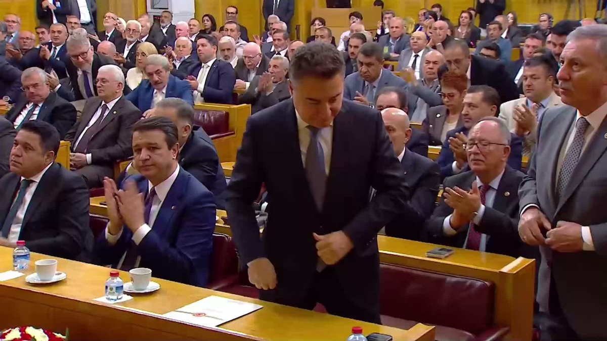 DEVA lideri Babacan, SPK ve Borsa İstanbul kadrolarının görevden alınmasını istedi
