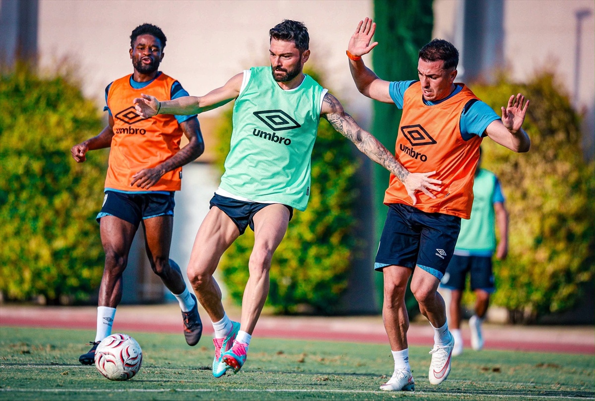 Erzurumspor FK, Alanyaspor maçı için Belek'te Özbalta yönetiminde çalıştı