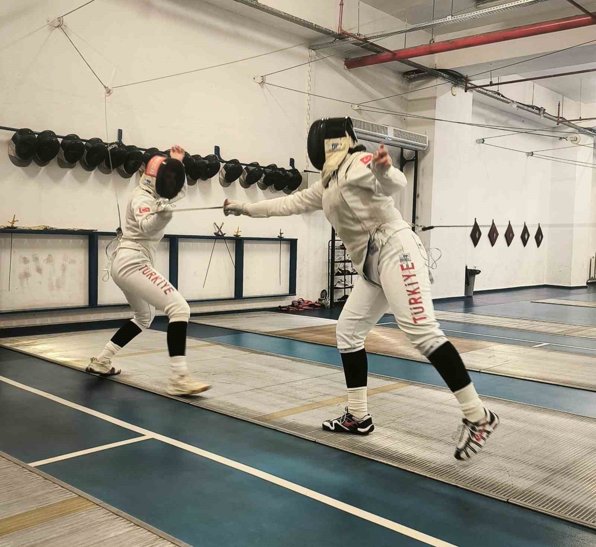 Eskişehir'de Amatör Spor Haftası'nda Fethi Heper Salonu'nda flöre etkinliği yapıldı