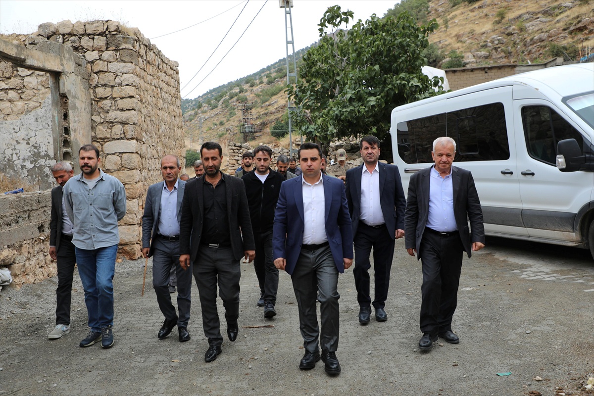 Hasankeyf Kaymakamı Böyük, KÖYDES çalışmalarını köylerde inceledi