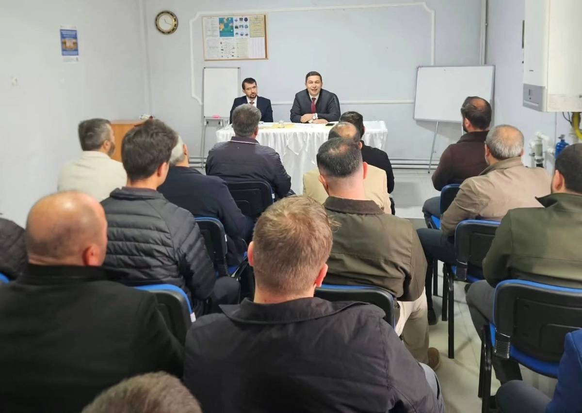 Kaymakam Yıldırım, Aydıntepe'de din görevlileriyle istişare toplantısına katıldı