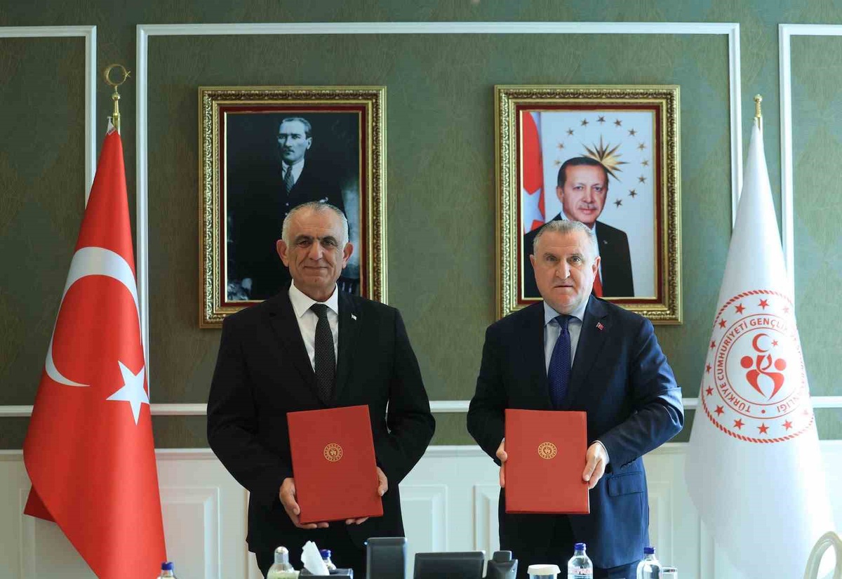 KKTC'de Lefkoşa ve Girne'ye 2 yükseköğrenim öğrenci yurdu için protokol imzalandı