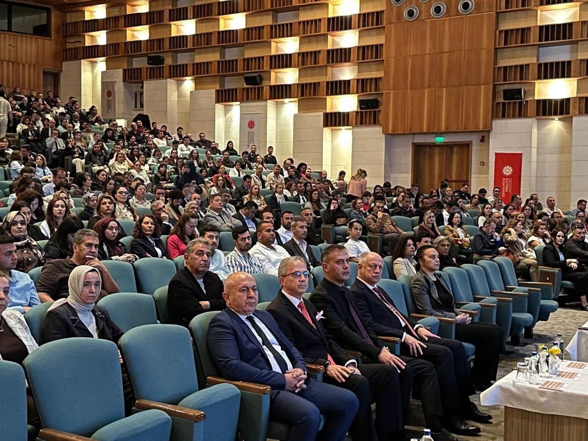 Muğla'da kamu kurumlarına yönelik iletişim eğitimi 786 kişiyle başladı