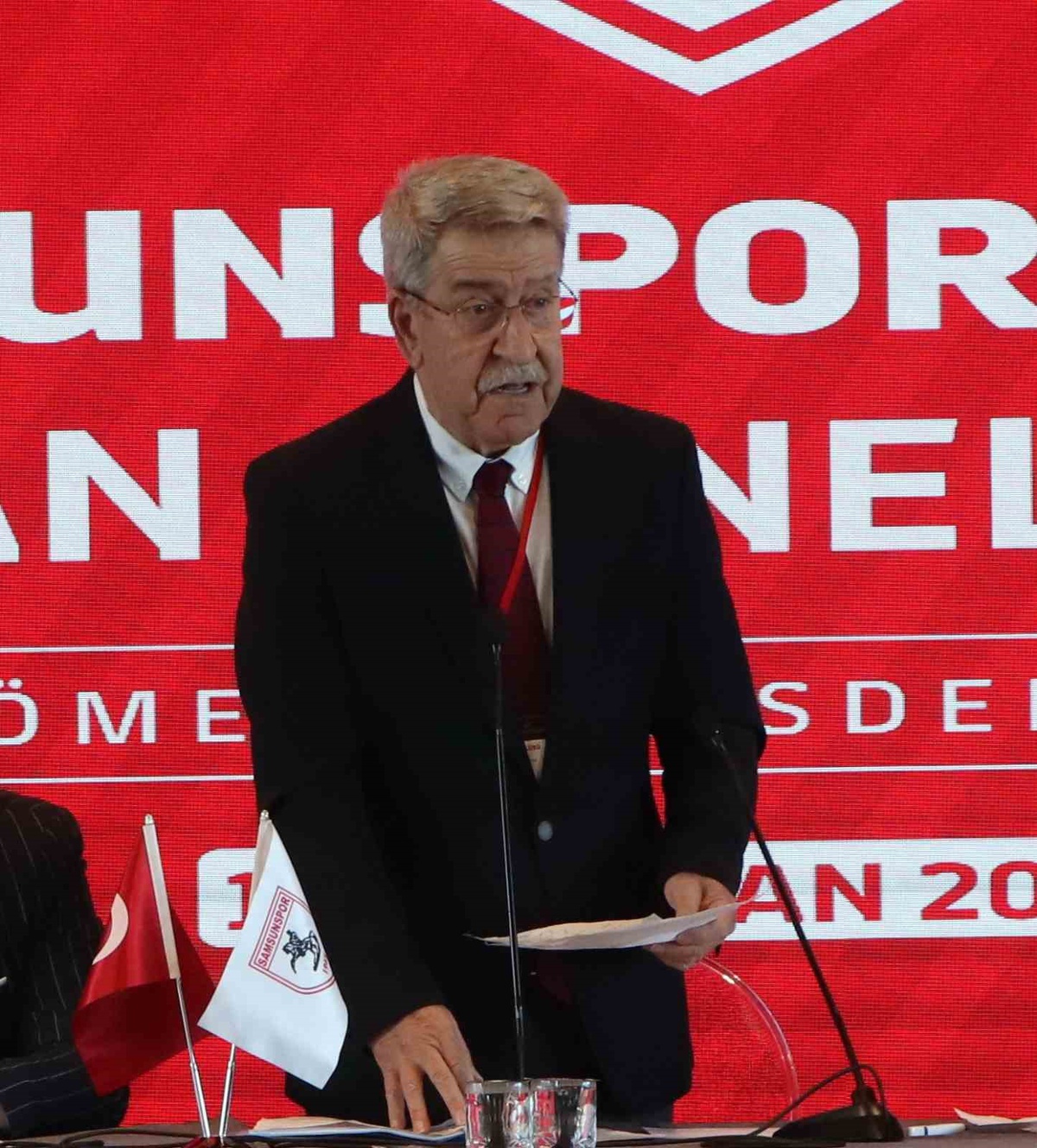Samsunspor'un eski yöneticisi Av. Refik Moral hayatını kaybetti