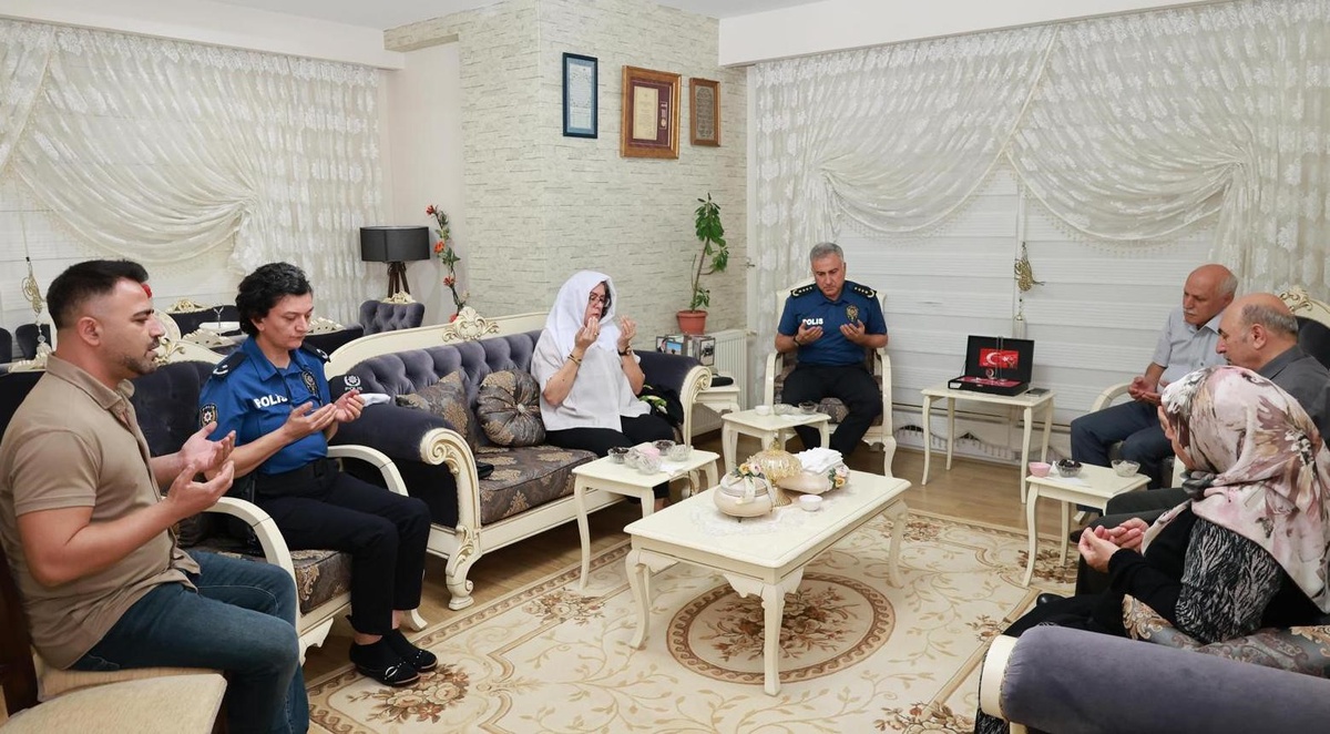 Şehit polis Veysi Kakı, dualarla anıldı