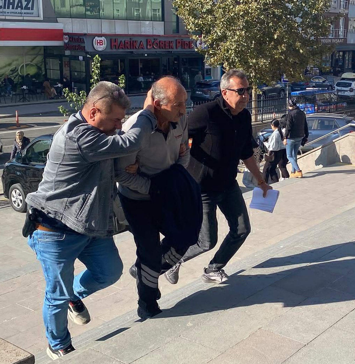 Tekirdağ Kapaklı'da oyuncak tabancayla kuyumcu soymaya çalışan Asaf Uzun tutuklandı