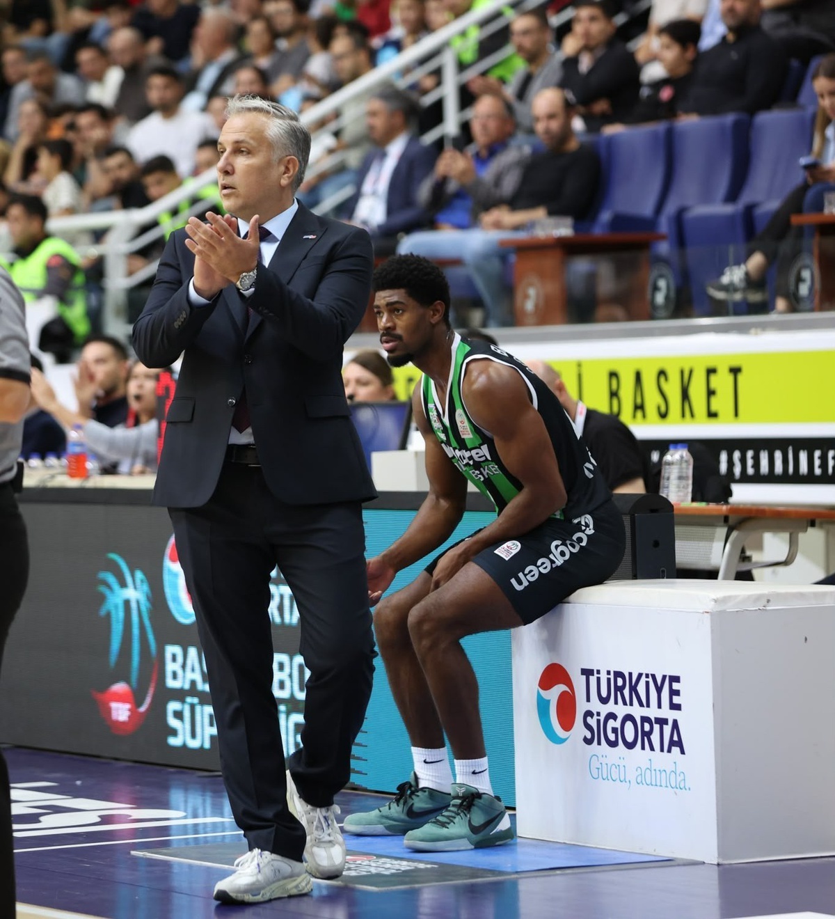 Zafer Aktaş, Denizli'deki ilk Avrupa maçı galibiyeti sonrası taraftara teşekkür etti