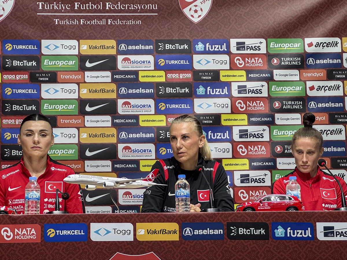 A Milli Kadın Futbol Takımı yarın Slovenya’yı play-off ilk maçında konuk edecek
