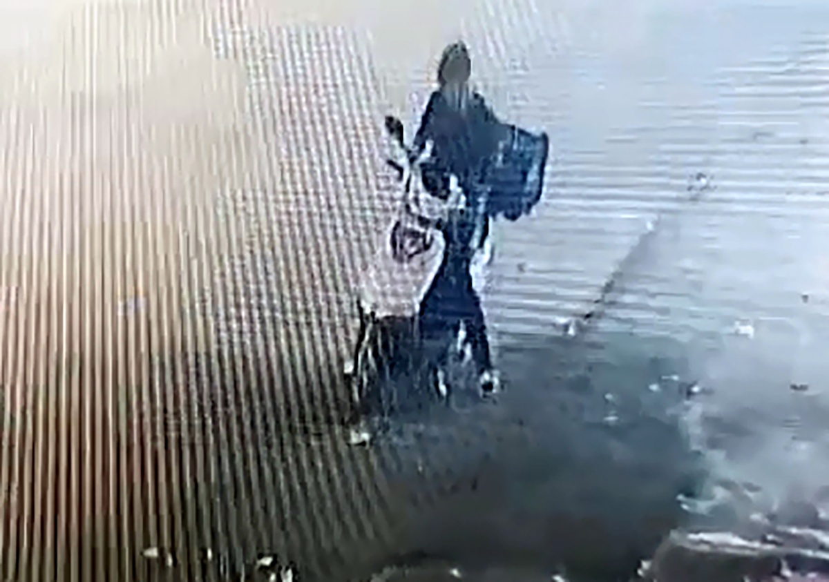 Adana'da motosiklet çalan Ömer S., çaldığı motosikletle yakalanıp tutuklandı