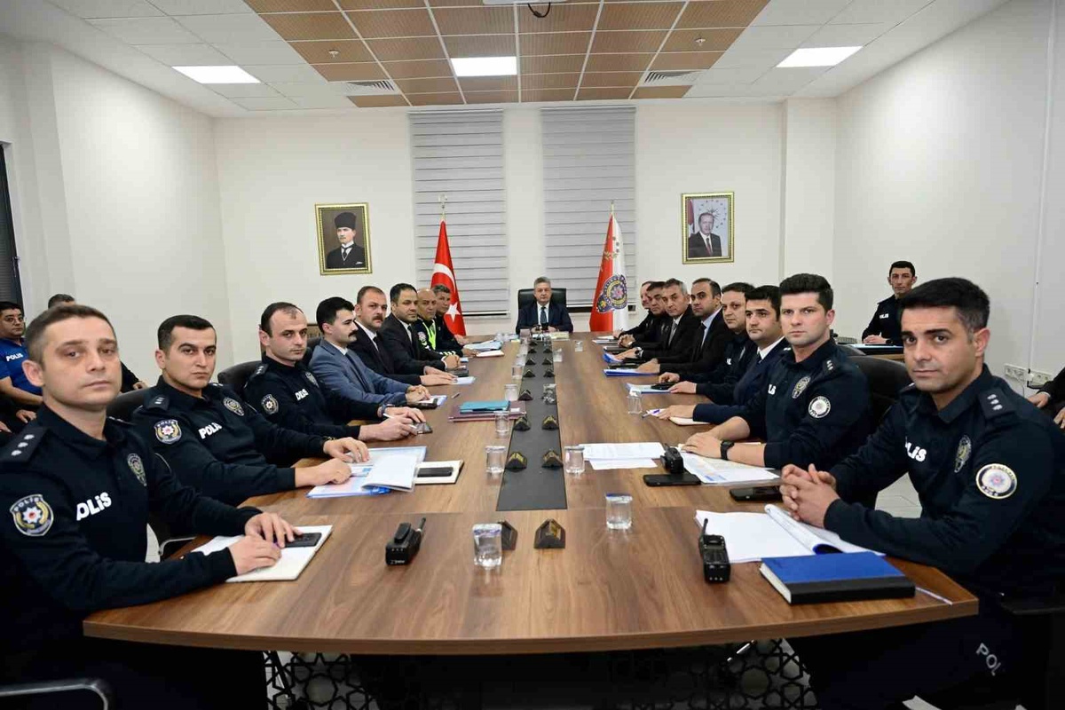 Adıyaman İl Emniyet Müdürlüğü'nde 9 aylık değerlendirme toplantısı yapıldı