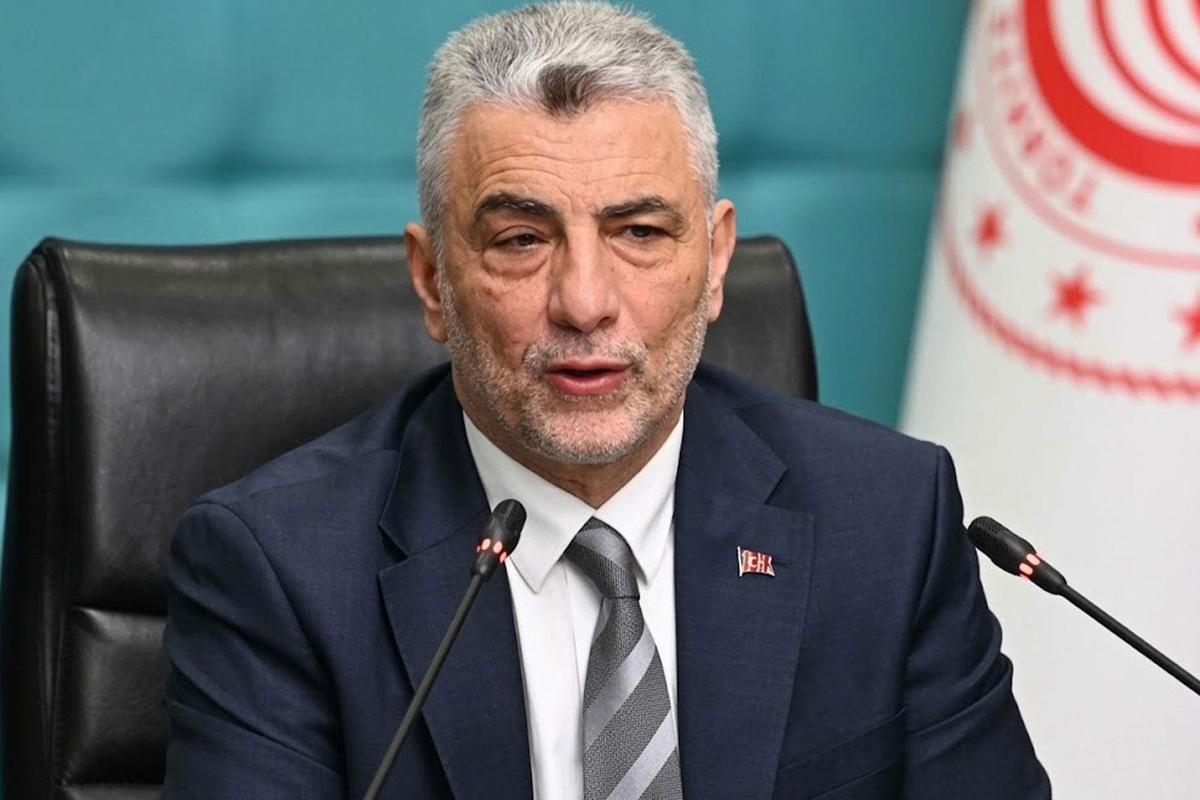 Bakan Bolat'tan hakkındaki fon iddialarına ilişkin açıklama: 400 koydu, 800 aldı ifadesi koskoca bir yalandır