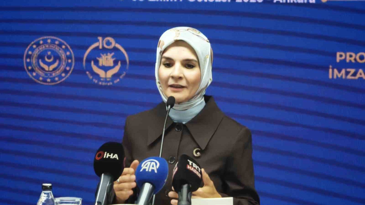 Bakan Göktaş: 'Ailelerin gıda, barınma eğitim gibi temel ihtiyaçlarına destek olmayı sürdüreceğiz'