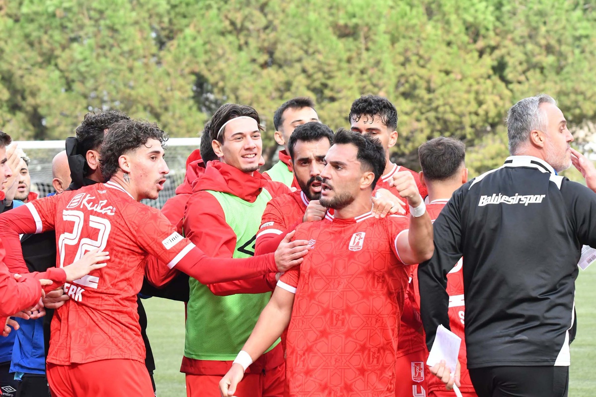 Balıkesirspor, kupada Bigaspor'u 3-0 yenerek üst tura yükseldi