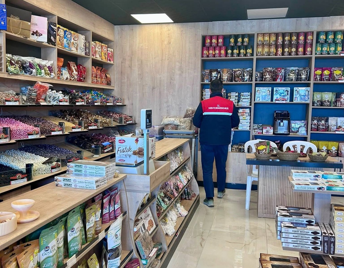 Bolvadin İlçe Tarım ve Orman Müdürlüğü gıda işletmelerini denetledi