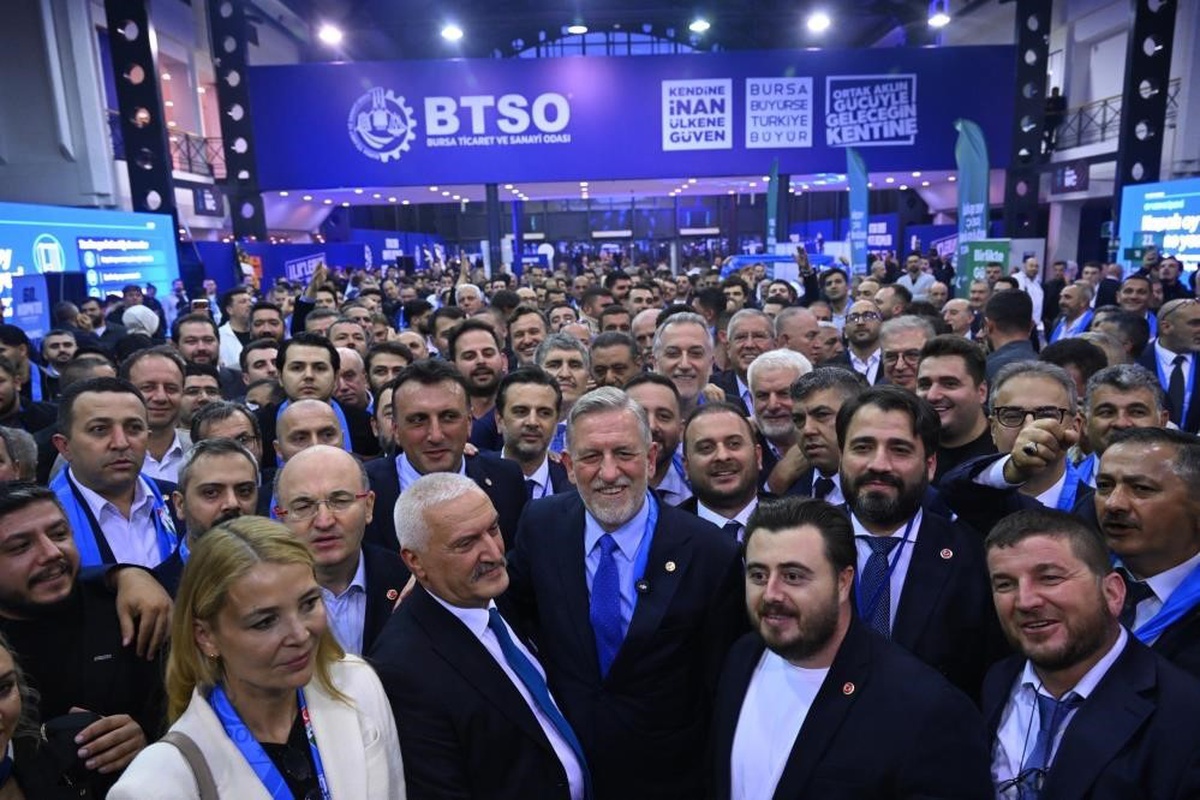 BTSO başkanlık seçiminde Burkay ile Matlı yarışıyor, 159 meclis üyesi oy kullanıyor.