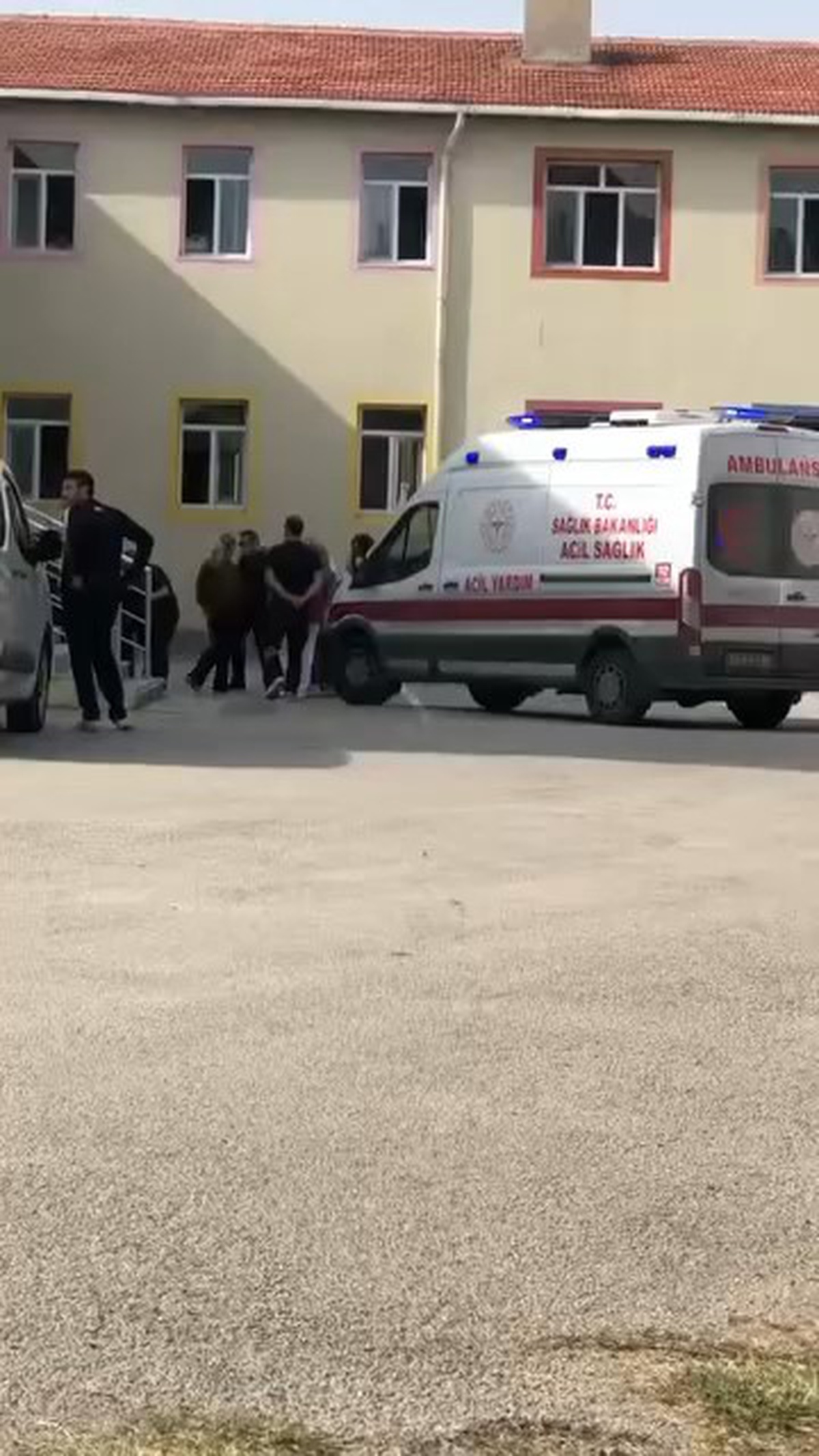 Edirne Uzunköprü'de okulda 6-7 öğrencinin çamaşır suyundan etkilendiği iddia edildi