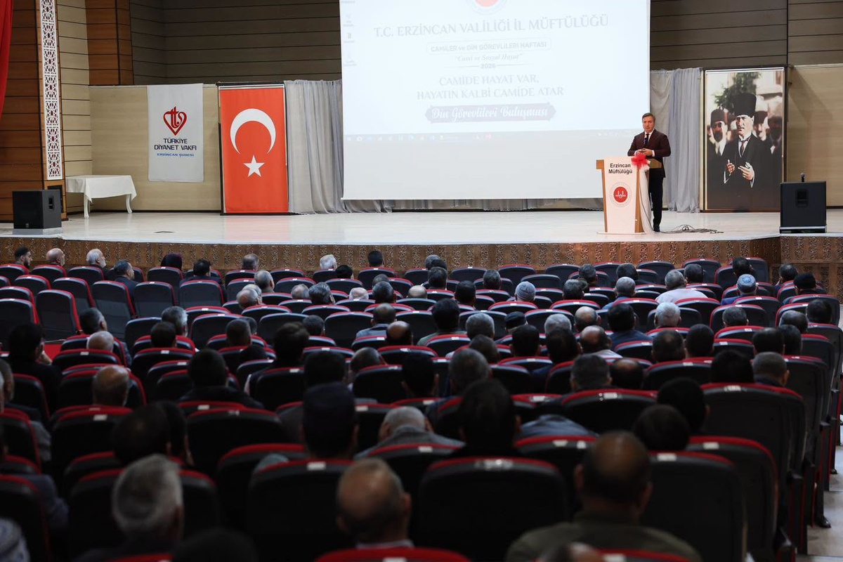 Erzincan Valisi Aydoğdu, din görevlilerine örnek olma çağrısı yaptı