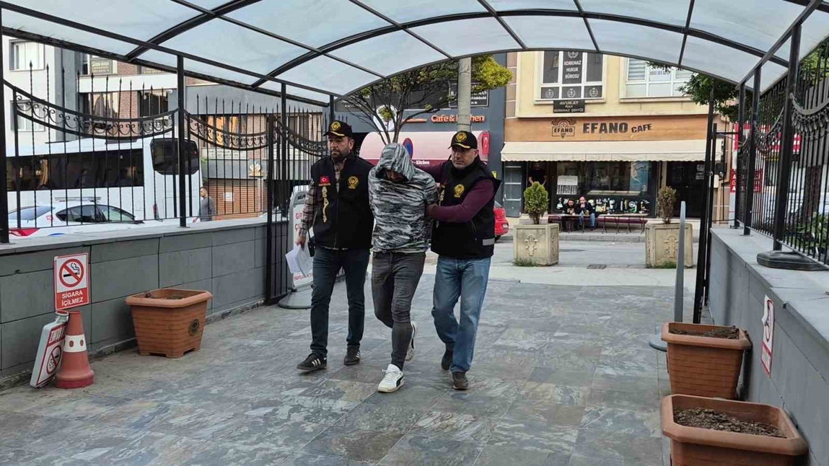 Eskişehir'de bıçaklı kavgada yaralanan şahıs yaşamını yitirdi, şüpheli tutuklandı