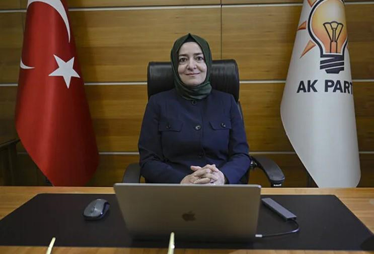Fatma Betül Sayan Kaya milletvekili mi?