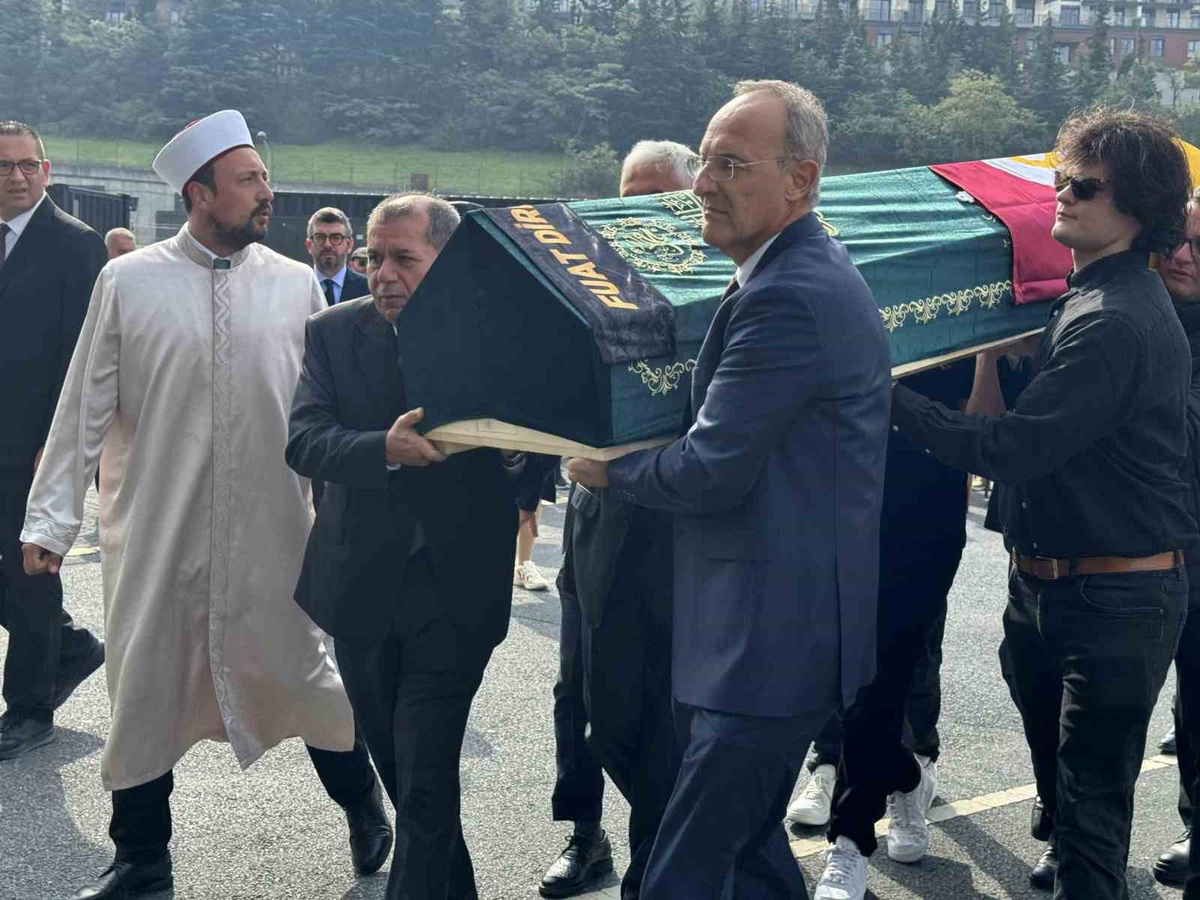 Galatasaray'ın 108 yaşında vefat eden en kıdemli üyesi Diriker için tören düzenlendi