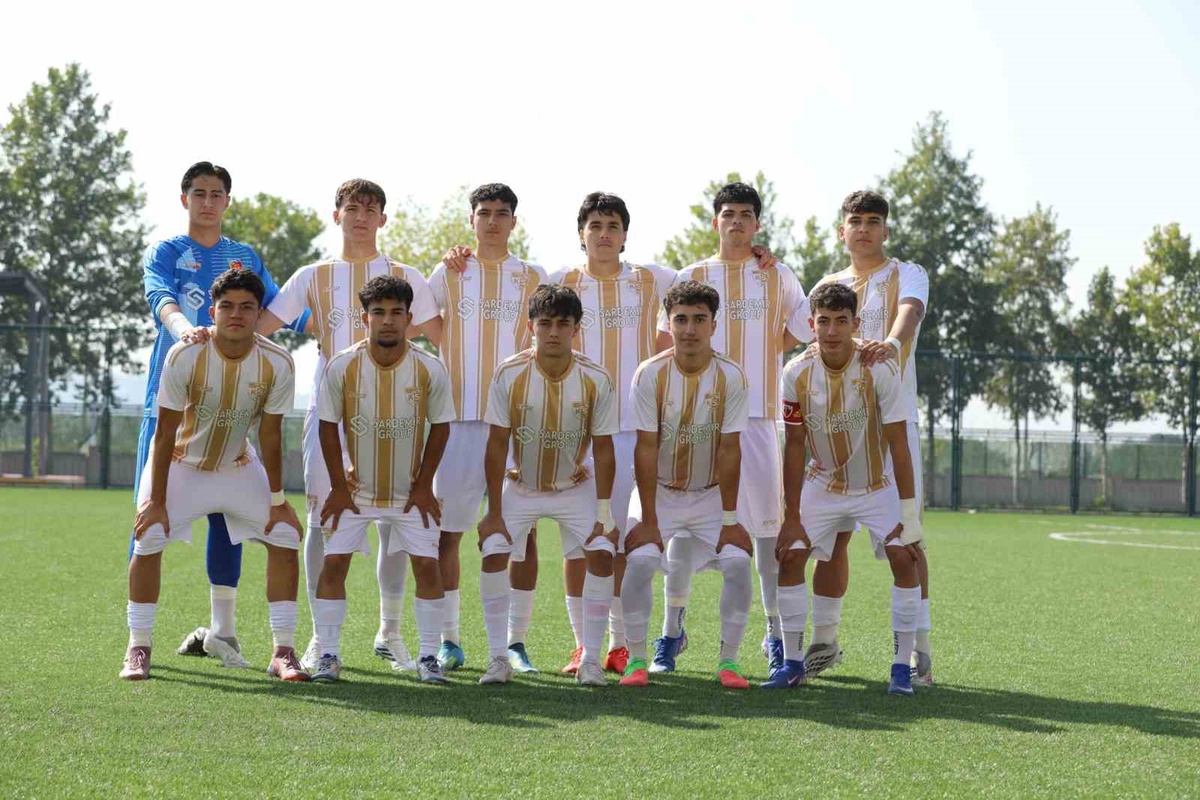 Kayserispor U19, Osmaniyespor'u 4-1 yenip 3'te 3 yaparak 9 puana ulaştı