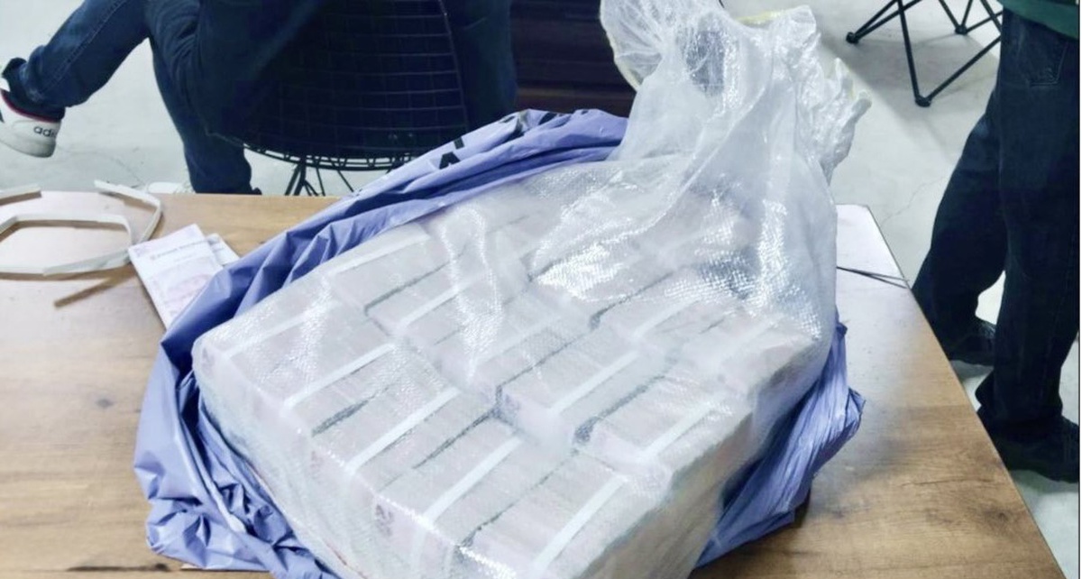 Mizan şüphelisi M.Ö. yakalandı, Pendik'teki evinde 3 milyon 912 bin 800 lira bulundu