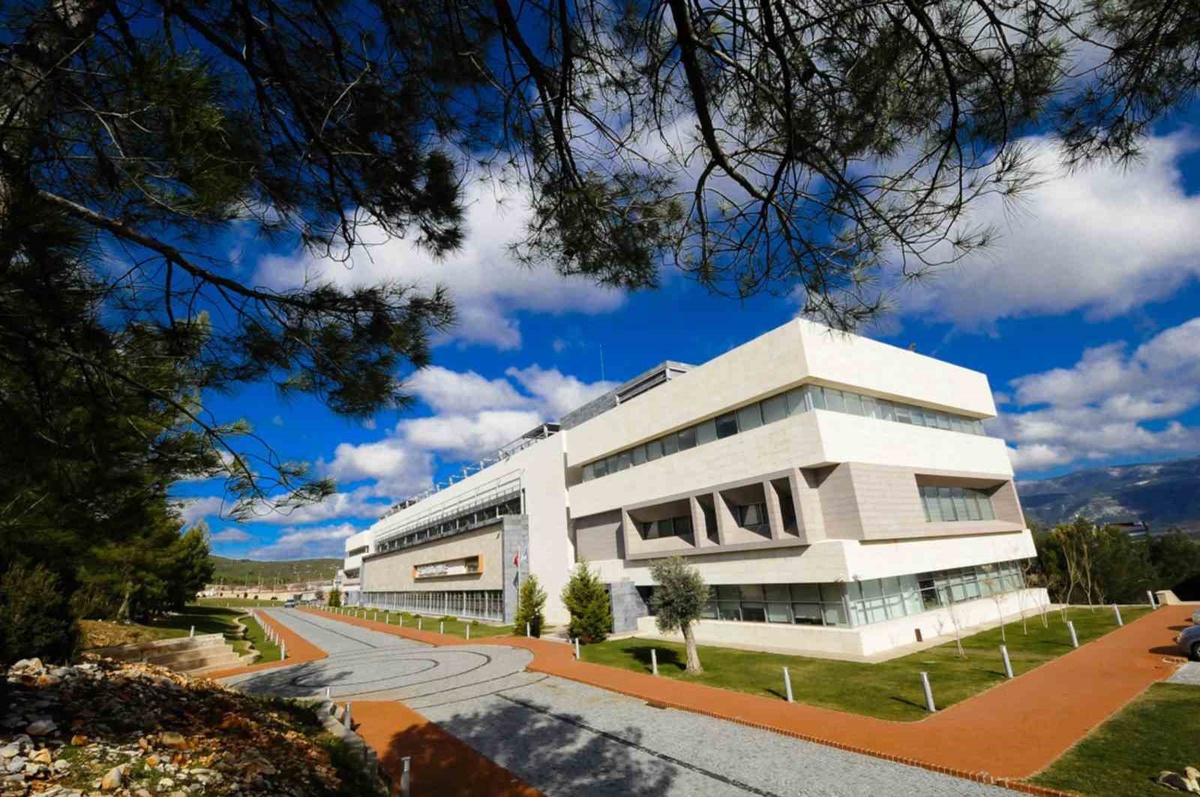 MSKÜ'den 9 bilim insanı Stanford'un 2026 etkili bilim insanları listesine girdi