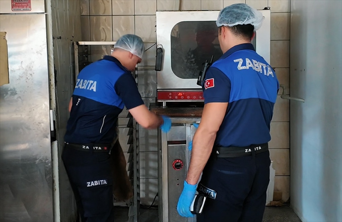 Muğla Dalaman'da fırın ve unlu mamul işletmelerine hijyen ve gramaj denetimi yapıldı