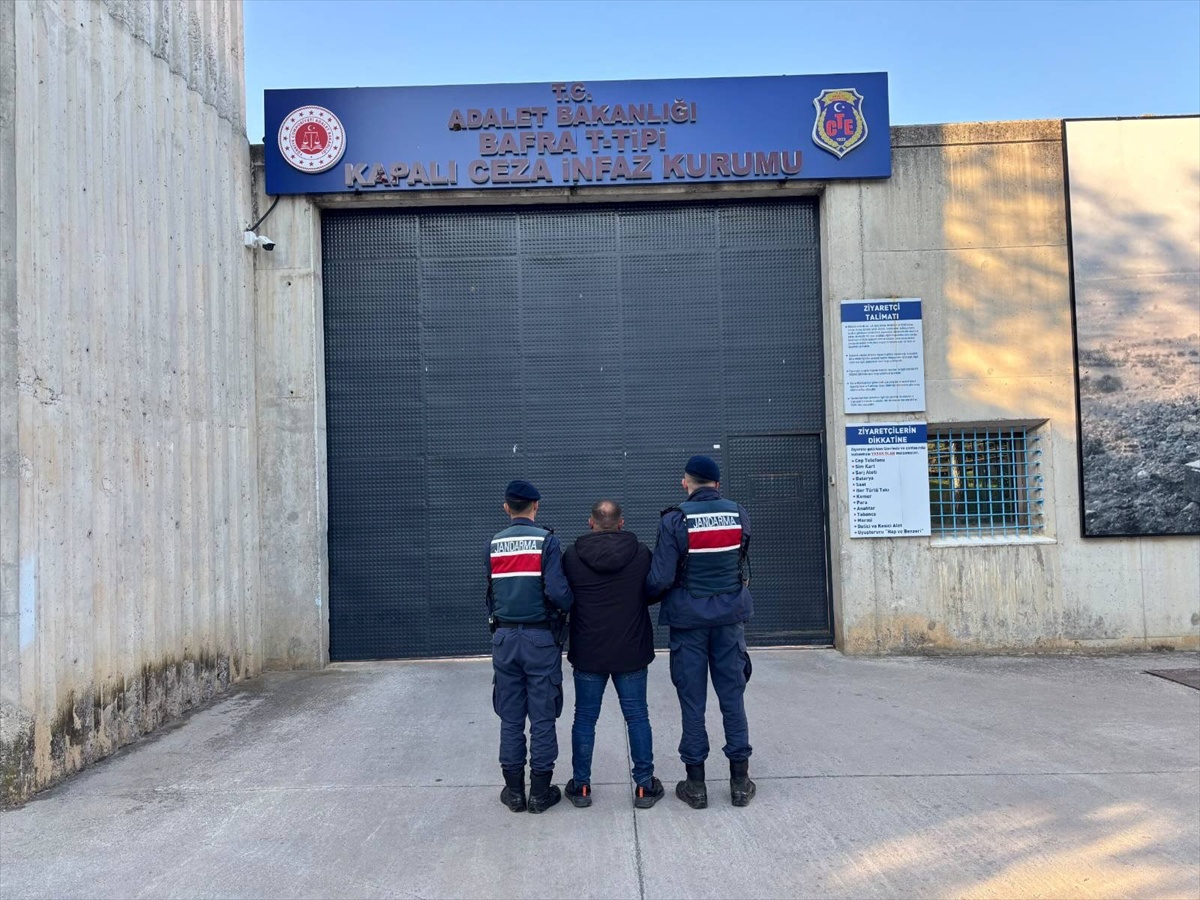 Samsun Bafra'da uyuşturucudan 9 yıl 2 ay hapis cezası olan firari hükümlü yakalandı