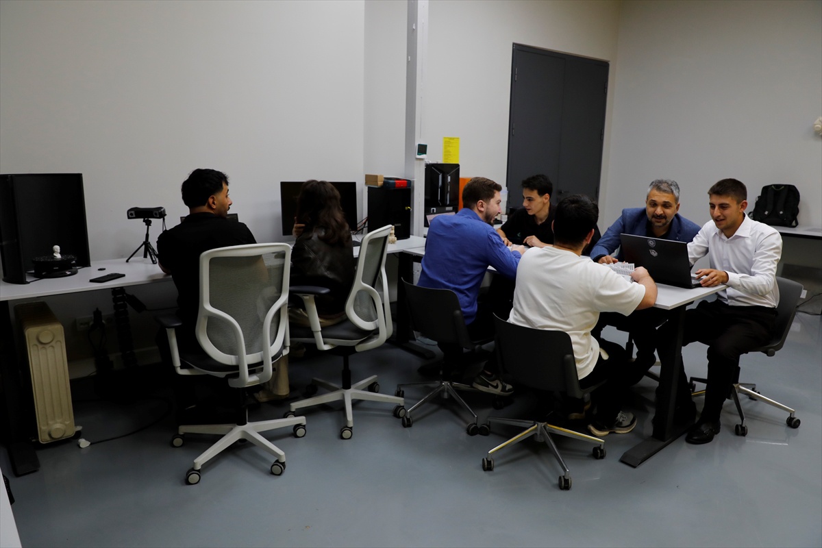 Samsun Üniversitesi TÜBİTAK desteğiyle elektrik hatları için otonom İHA geliştirecek